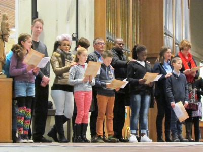 Belofteviering vormelingen 2016 in de Sint-Anna-ten-Drieënkerk, Antwerpen linkeroever op zondag 31 januari 2016